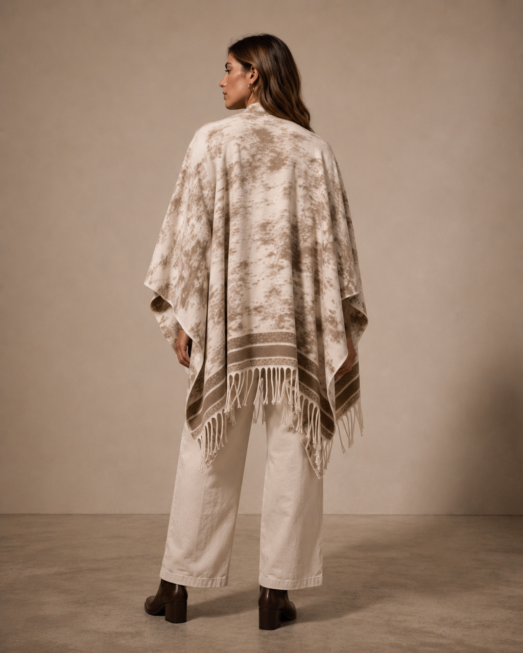 PONCHO DISEÑO BEIGE