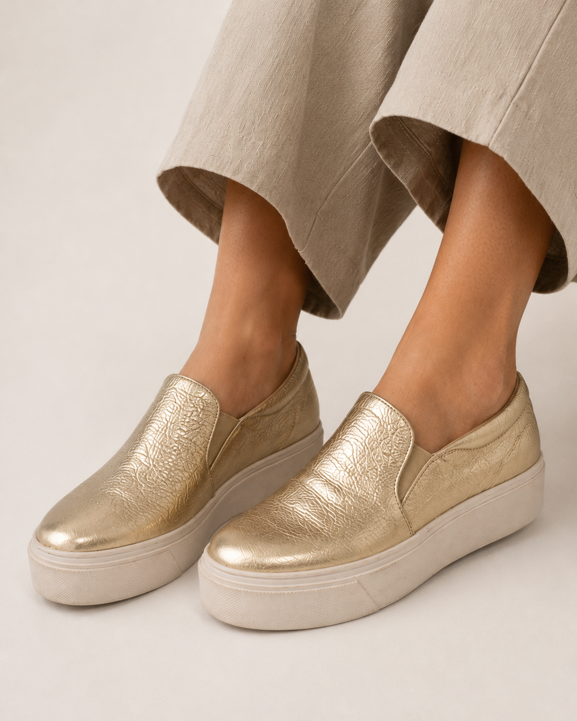 ZAPATILLA PANCHA DORADO